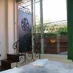 Okapi فندق *