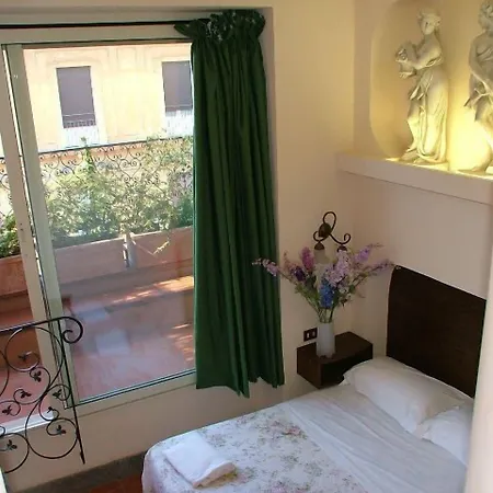 Okapi Hotel