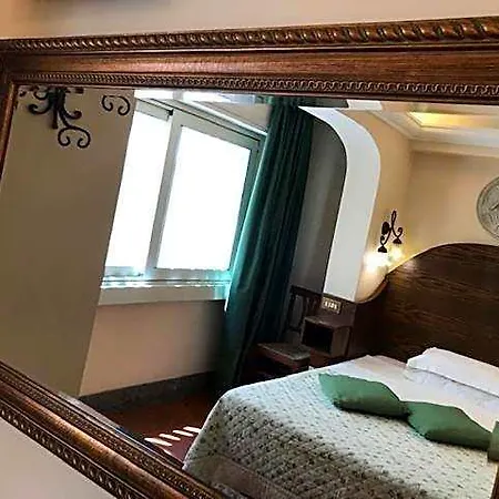Hotel Okapi *