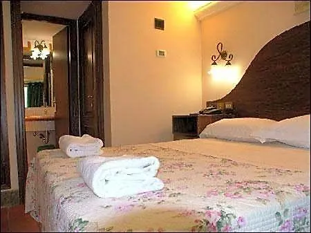 فندق Okapi *